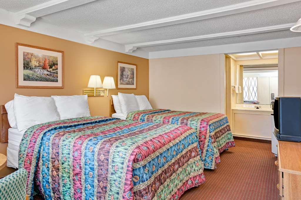 Knights Inn Charleston West Virginia Bilik gambar